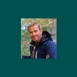 John Roger har fått digitalisert regnskapet